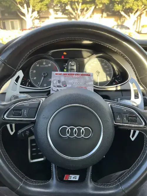 Audi Push To Start Smart Key On Sedan Center Console Lid - EZ Car Keyz Bayside, Imperial Beach