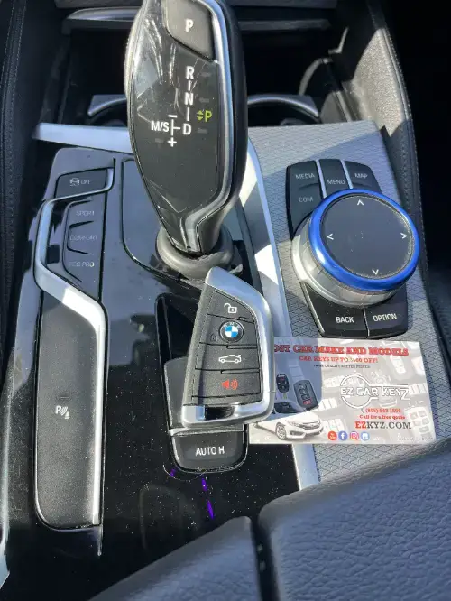 Bmw Key Fob Replacement In Sports Car Cup Holder - EZ Car Keyz Otay Ranch, Chula Vista
