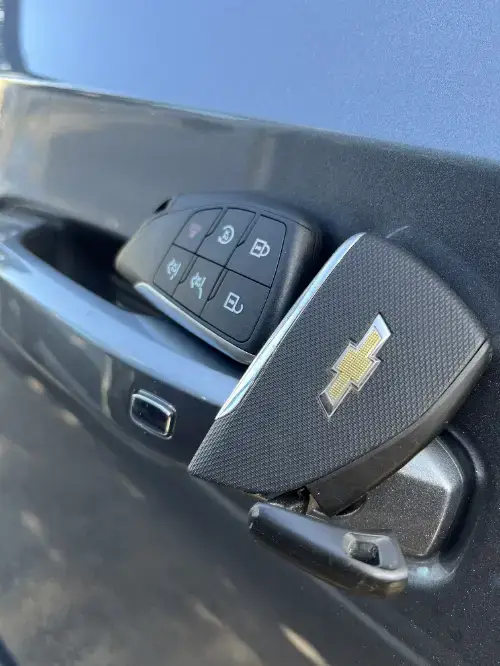 Chevrolet Remote Head Key In Suv Door Panel Slot - EZ Car Keyz Sandyland Cove, Carpinteria