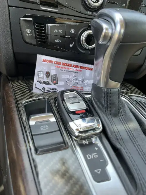 Jaguar Flip Key On Family Car Center Console - EZ Car Keyz Bear Valley, Escondido