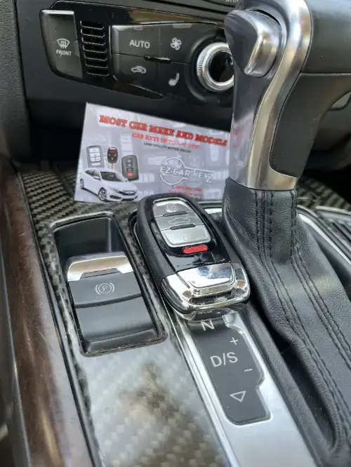 Jaguar Transponder Key On Door Panel - EZ Car Keyz Bear Valley, Escondido
