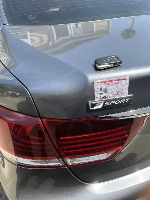 Lexus Flip Key On Suv Gear Shift Area - EZ Car Keyz Border Area, San Ysidro