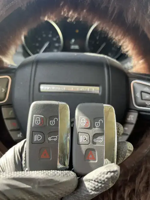 Range Rover Flip Key Replacement In Compact Car Cup Holder - EZ Car Keyz Marina West, Oxnard