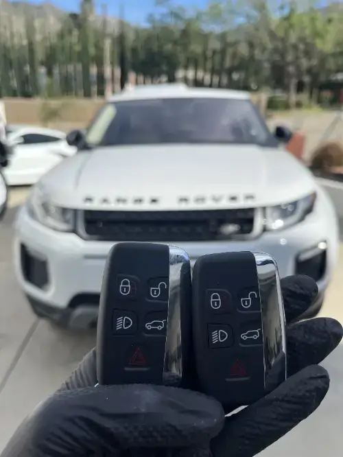 Range Rover Smart Key On Family Suv Armrest Panel - EZ Car Keyz Marina West, Oxnard
