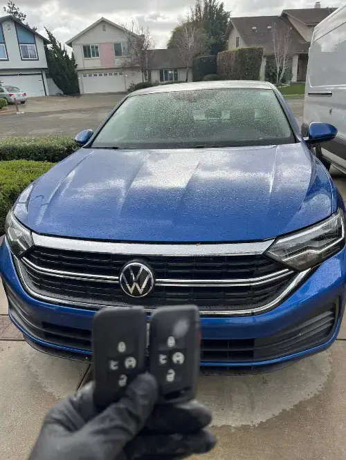 Volkswagen Flip Key On Suv Driver Seat Leather - EZ Car Keyz Otay Ranch, Chula Vista