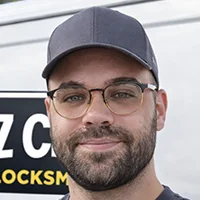 EZ Car Keyz locksmith ready to help in Mission Valley