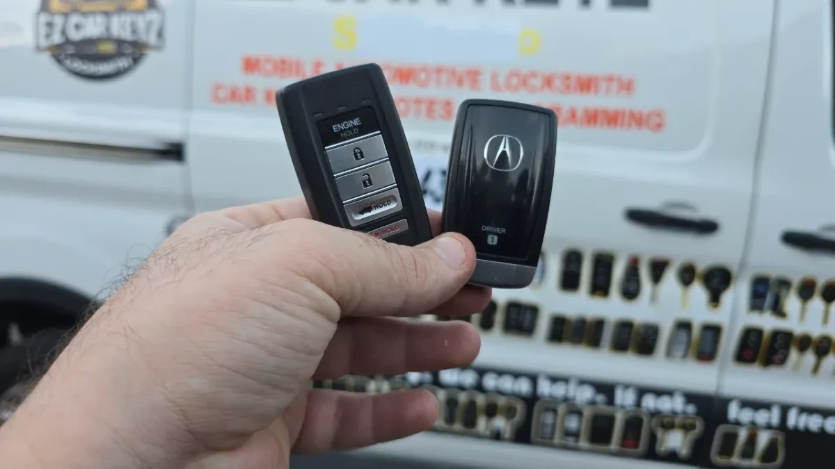 Insured mobile locksmith working on 2008 Acura RDX in Poway CA