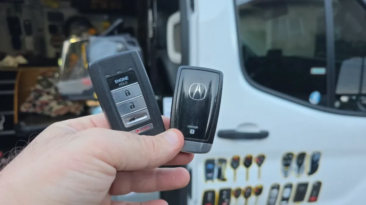 Same-day 2004 Acura RL key replacement in El Cajon CA