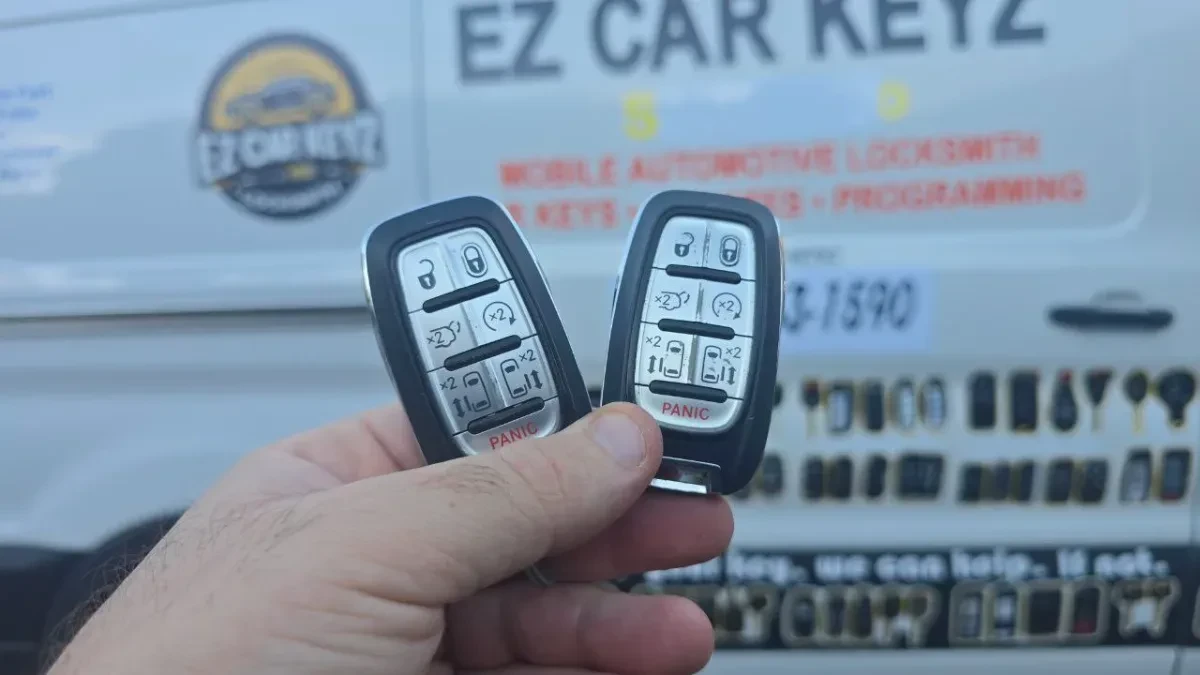 Certified auto locksmith servicing 2009 Chrysler Pt Cruiser in Rancho Bernardo CA