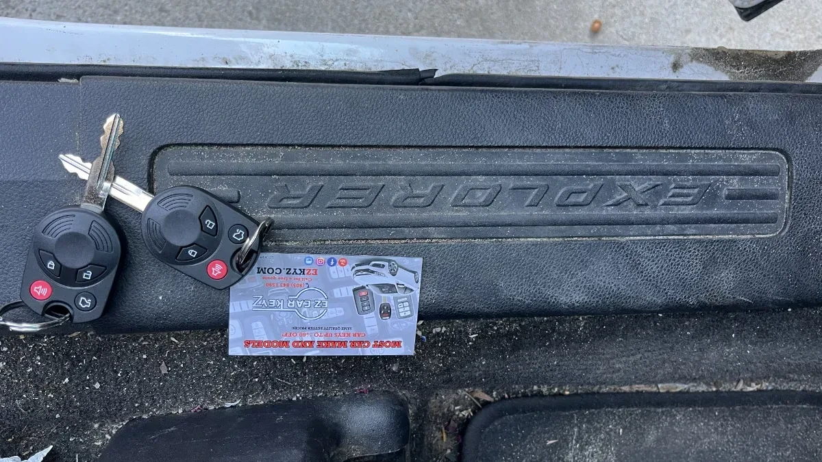 On-site 1998 Ford Crown Victoria car key programming in Imperial Beach CA
