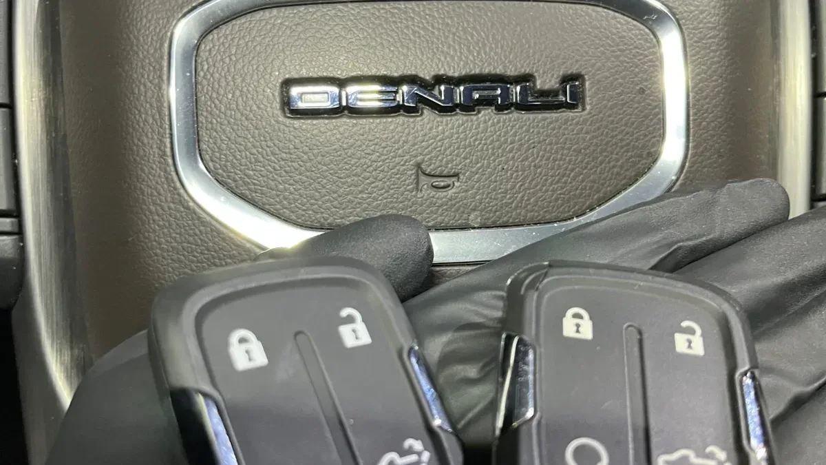 Quick turnaround 2006 GMC Yukon car key by EZ Car Keyz in San Diego CA