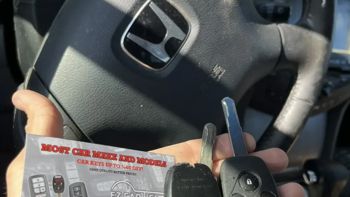 Licensed locksmith replacing 2007 Honda S2000 key in Escondido CA