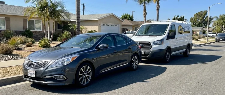 Hyundai Azera mobile car key service by EZ Car Keyz in San Diego County