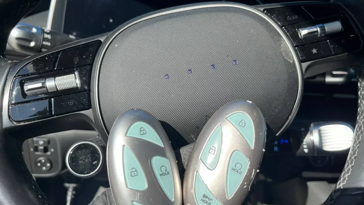 1999 Hyundai Elantra Affordable Key Replacement - EZ Car Keyz Rancho Santa Fe Insured mobile locksmith working on 1999 Hyundai Elantra in Rancho Santa Fe CA