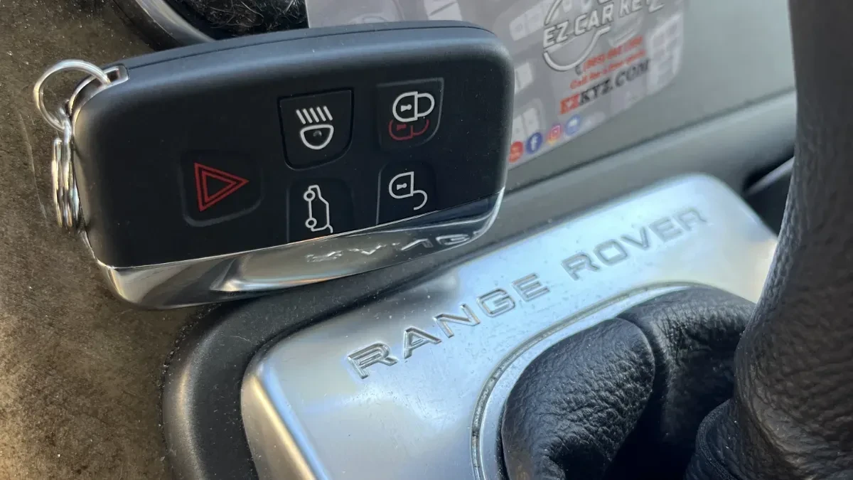 Low cost 2008 Jaguar S-Type car key service by EZ Car Keyz Ramona CA