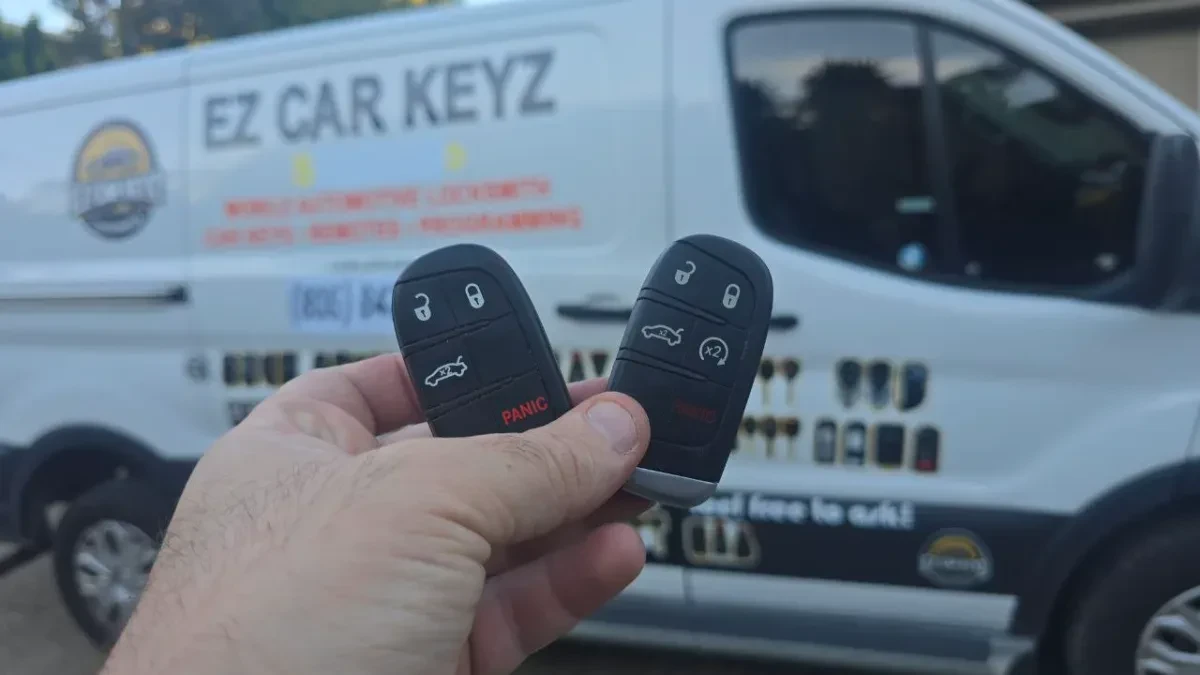 Emergency 2009 Jeep Commander car key service in Coronado CA