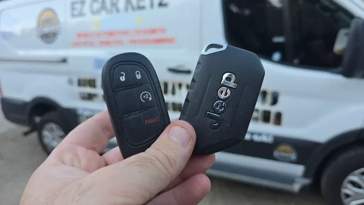 2015 Jeep Compass Affordable Key Replacement - EZ Car Keyz Ramona Licensed locksmith replacing 2015 Jeep Compass key in Ramona CA