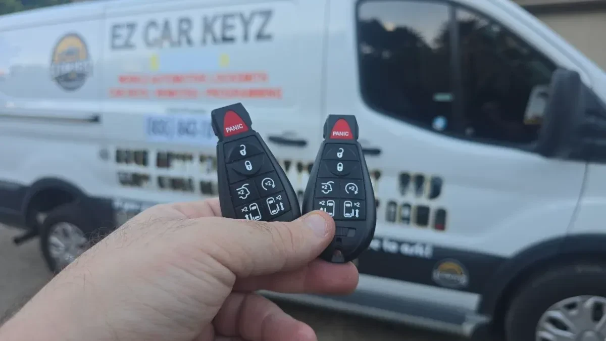 Mobile 2022 Jeep Grand Cherokee key replacement at your location in Rancho Santa Fe CA