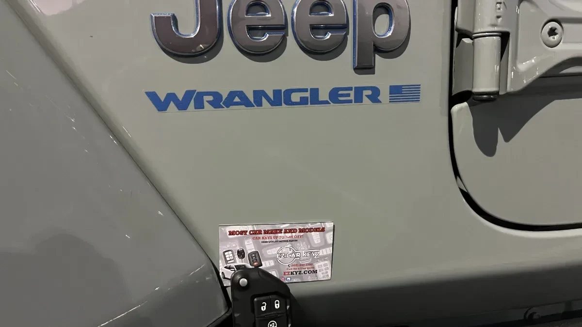 Mobile 2008 Jeep Wrangler key replacement at your location in La Mesa CA