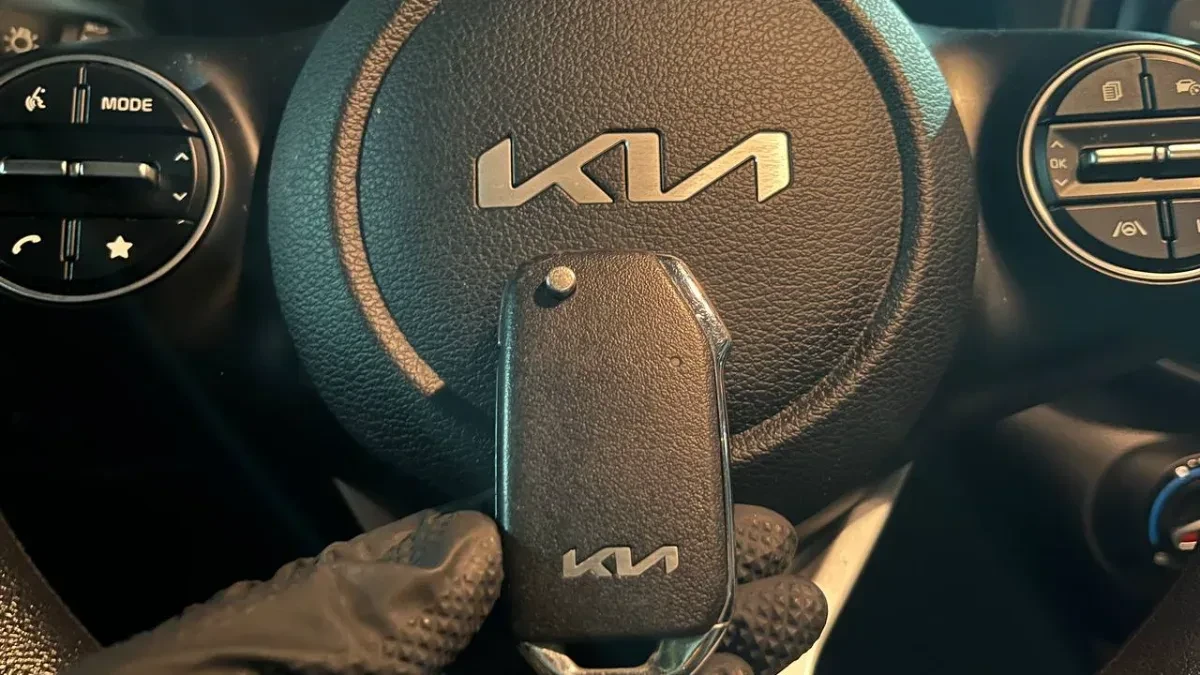 On-site 2013 Kia Sportage car key programming in Solana Beach CA