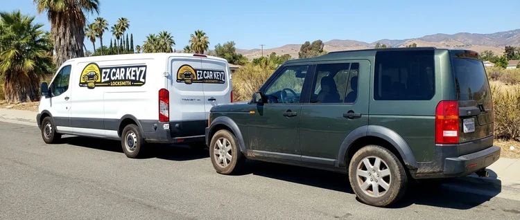 Land Rover Lr3 mobile car key service by EZ Car Keyz in San Diego County