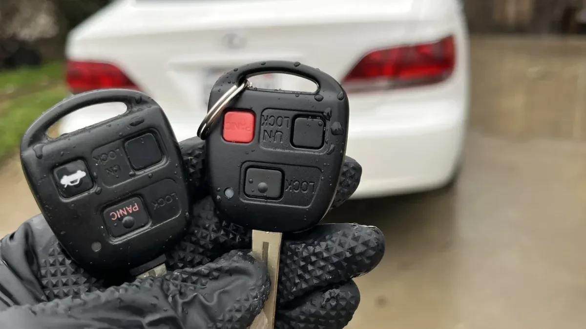 Low cost 2011 Lexus GS car key service by EZ Car Keyz Del Mar CA