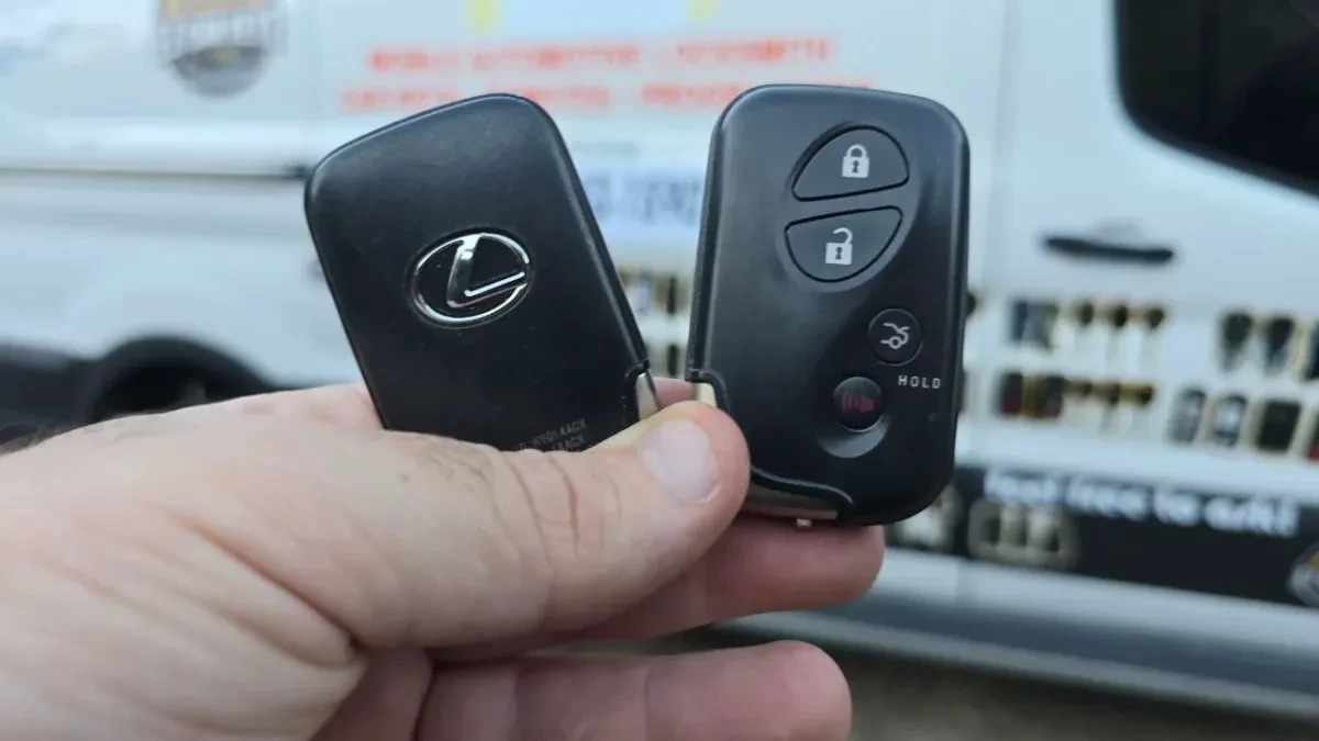 1999 Lexus RX Affordable Key Replacement - EZ Car Keyz Carlsbad On-site 1999 Lexus RX car key programming in Carlsbad CA