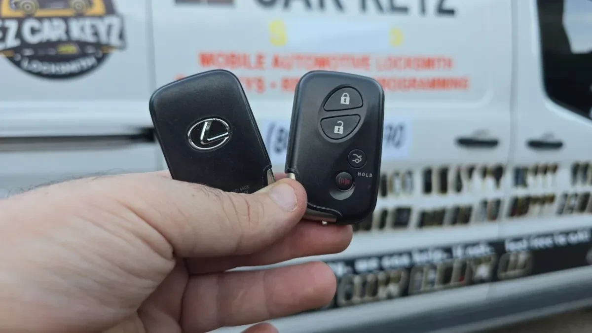 Mobile 2009 Lexus RX key replacement at your location in San Diego CA