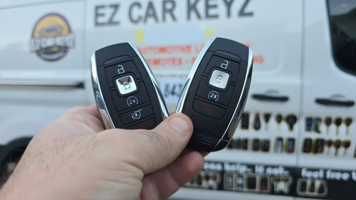 Low cost 1997 Lincoln Continental car key service by EZ Car Keyz Lakeside CA