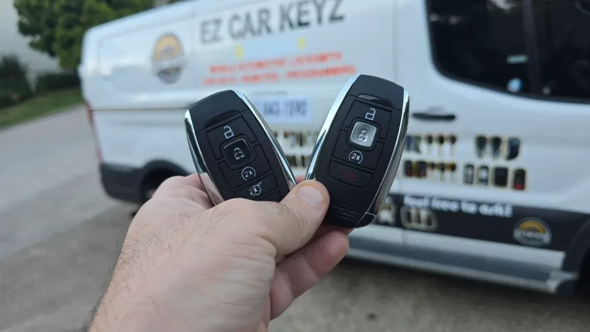 2000 Lincoln LS key replaced in your driveway in National City CA