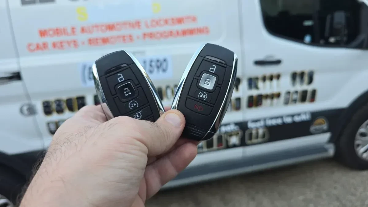 Mobile 2022 Lincoln Nautilus key replacement at your location in Rancho Bernardo CA