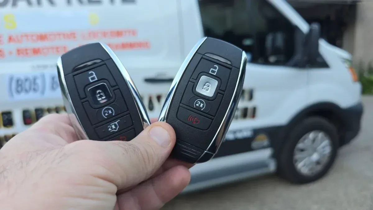 2004 Lincoln Navigator Affordable Key Replacement - EZ Car Keyz San Ysidro Mobile 2004 Lincoln Navigator key replacement at your location in San Ysidro CA