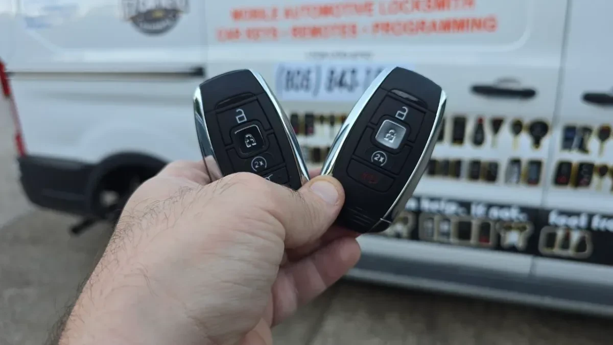 2007 Lincoln Navigator Affordable Key Replacement - EZ Car Keyz Spring Valley Mobile 2007 Lincoln Navigator key replacement at your location in Spring Valley CA