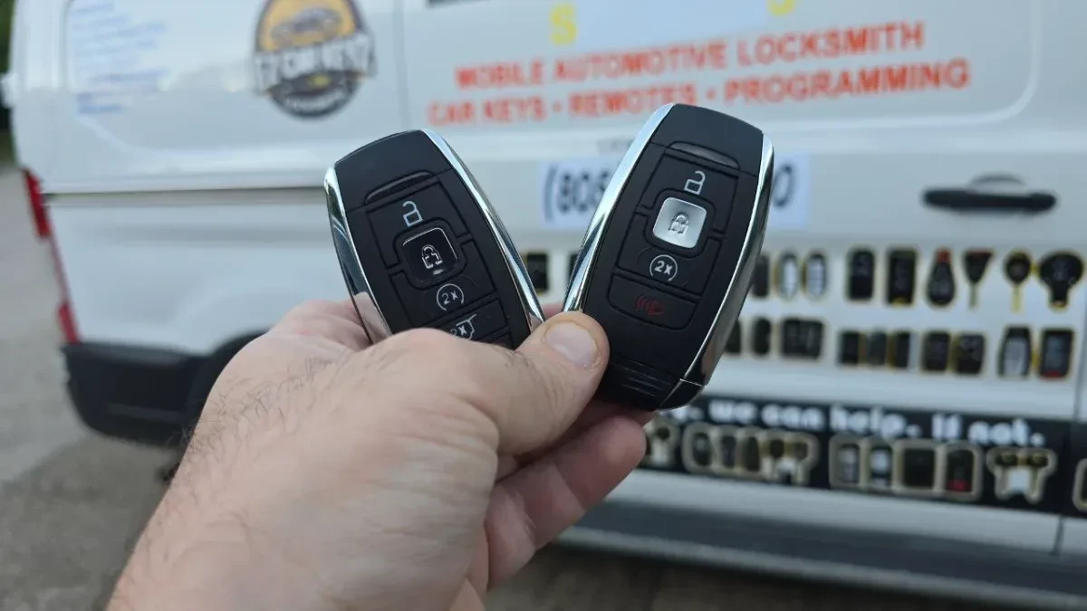 2018 Lincoln Navigator Affordable Key Replacement - EZ Car Keyz Coronado Emergency 2018 Lincoln Navigator car key service in Coronado CA