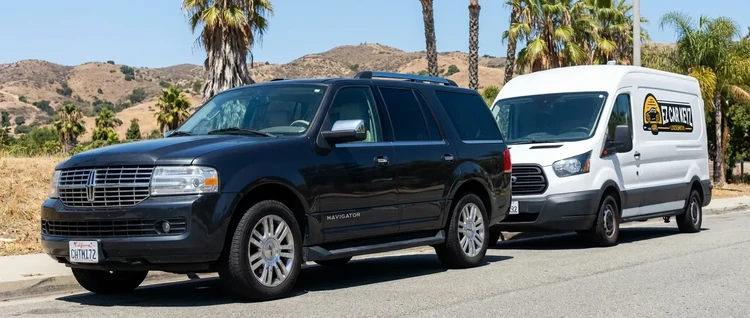 Lincoln Navigator mobile car key service by EZ Car Keyz in San Diego County