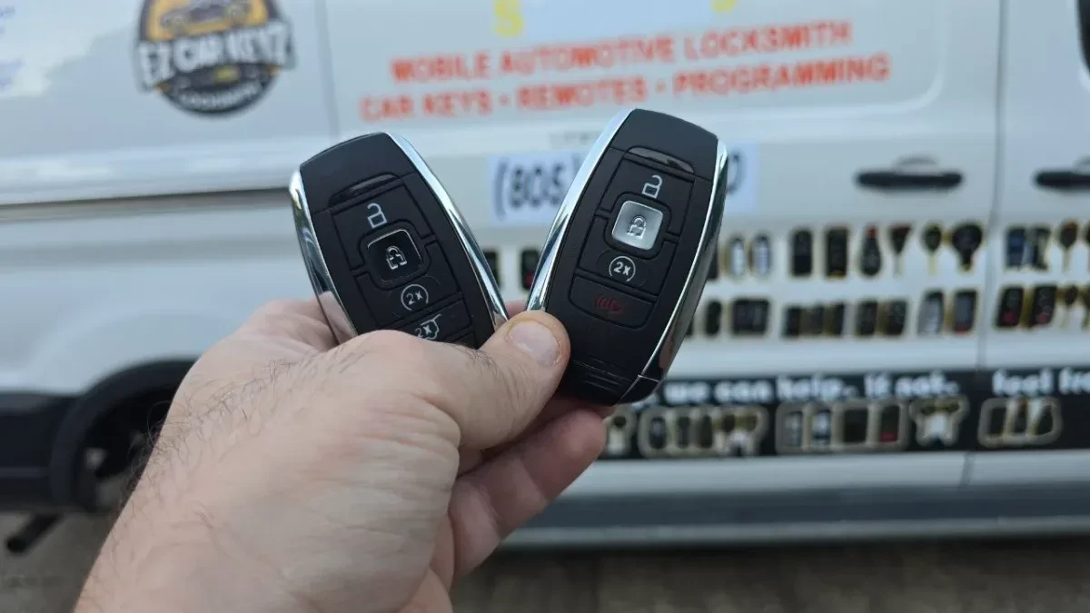 Lost 2006 Lincoln Town Car key replacement by EZ Car Keyz in Santee CA