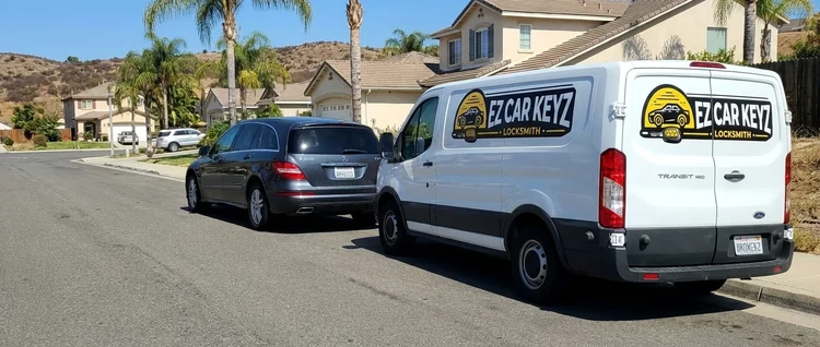 Mercedes-Benz Gl Class mobile car key service by EZ Car Keyz in San Diego County