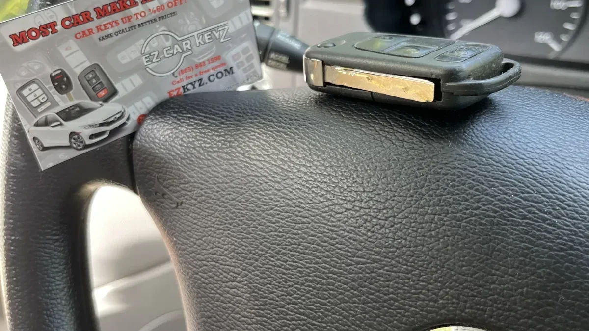 Mobile 2003 Mercedes-Benz SL key replacement at your location in Spring Valley CA