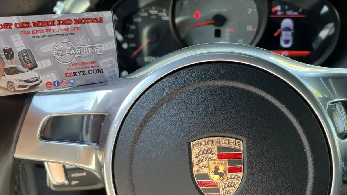 Certified auto locksmith servicing 2016 Porsche 911 in Del Mar CA