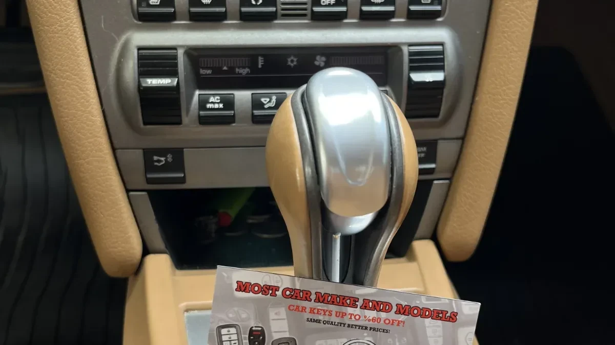 Licensed locksmith replacing 2017 Porsche 911 key in El Cajon CA