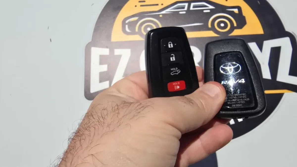 On-site 1999 Toyota Land Cruiser car key programming in Escondido CA