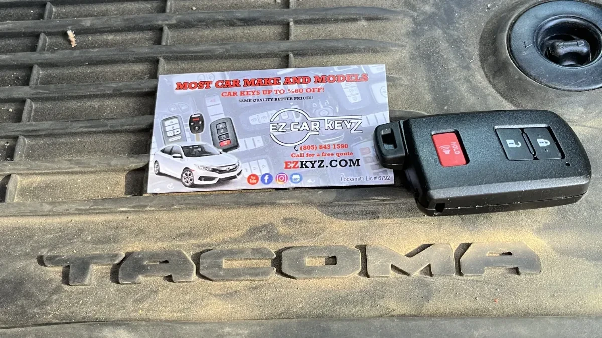 Emergency 2005 Toyota RAV4 car key service in Oceanside CA