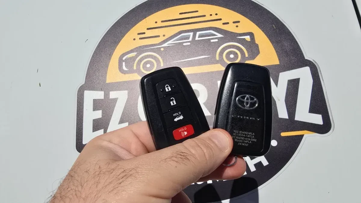Certified auto locksmith servicing 2022 Toyota Sienna in Vista CA