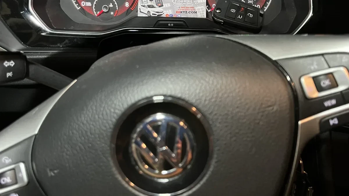 Licensed locksmith replacing 2011 Volkswagen EOS key in Lakeside CA