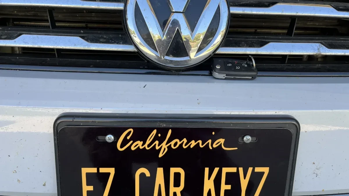 On-site 2000 Volkswagen Jetta car key programming in Fallbrook CA
