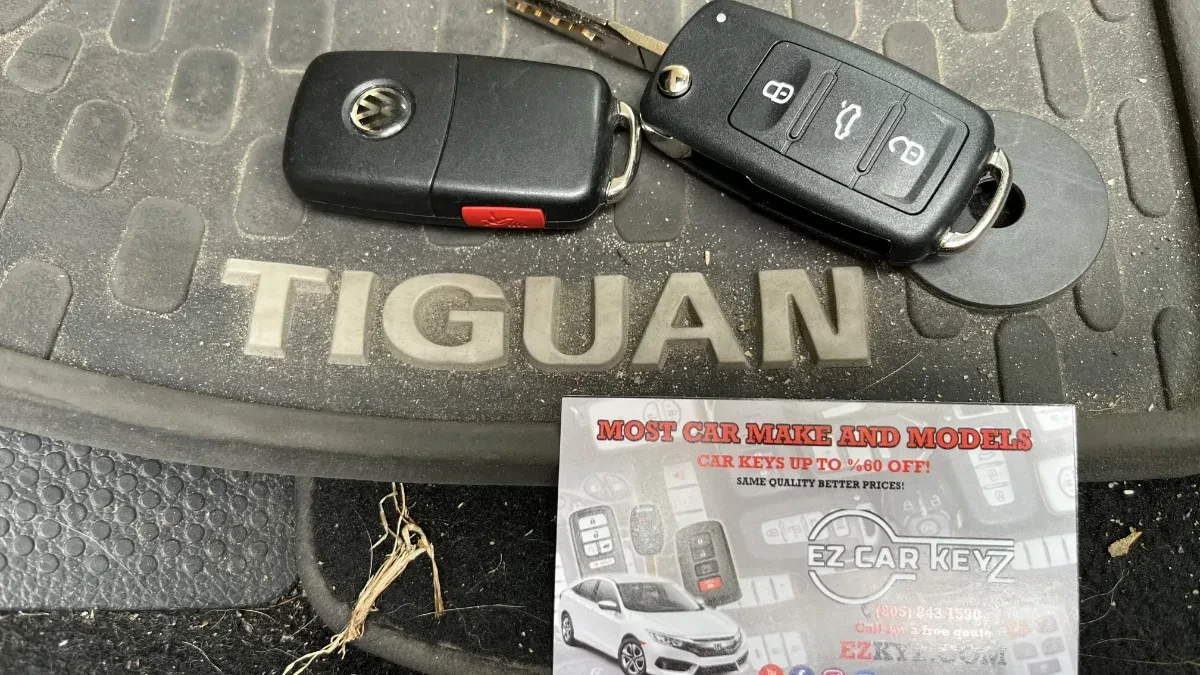 Mobile 2004 Volkswagen Jetta key replacement at your location in Lemon Grove CA