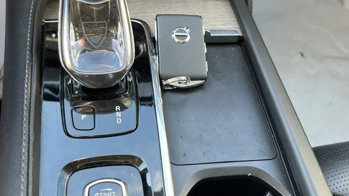Same-day 2005 Volvo C70 key replacement in Encinitas CA