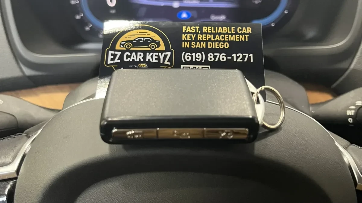 Emergency 2012 Volvo Xc70 car key service in Coronado CA