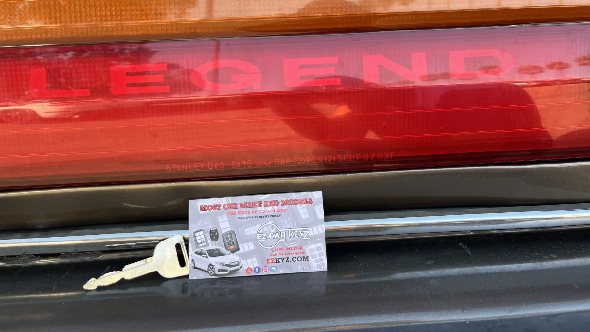 Affordable 2000 Acura CL key replacement by EZ Car Keyz in Oxnard CA