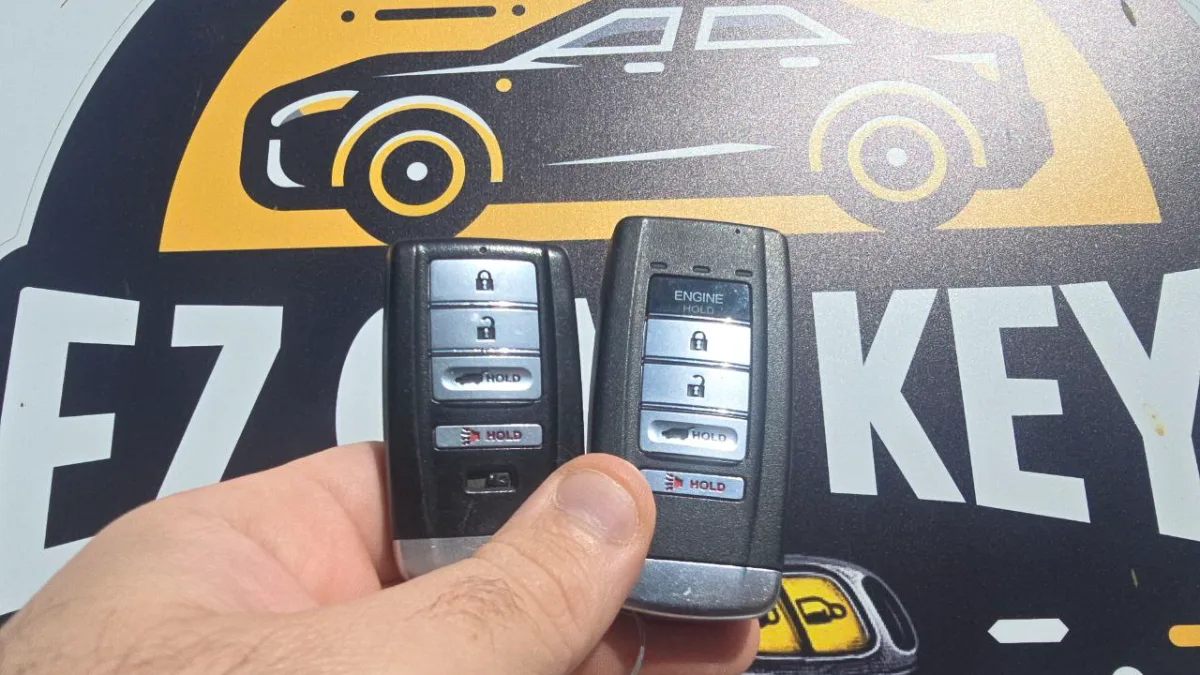 Licensed locksmith replacing 2014 Acura ILX key in Ventura CA